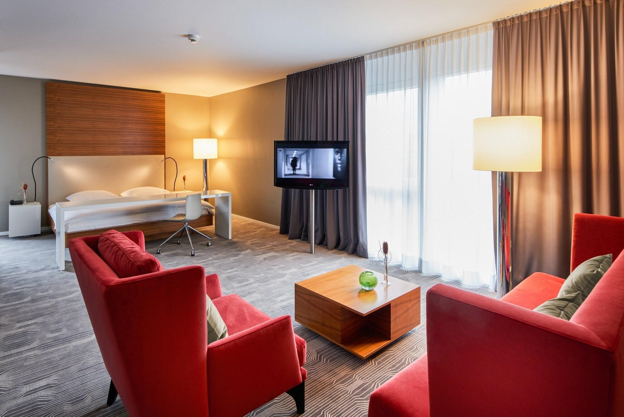 LÉGÈRE HOTEL Luxembourg Schuttrange Extérieur photo