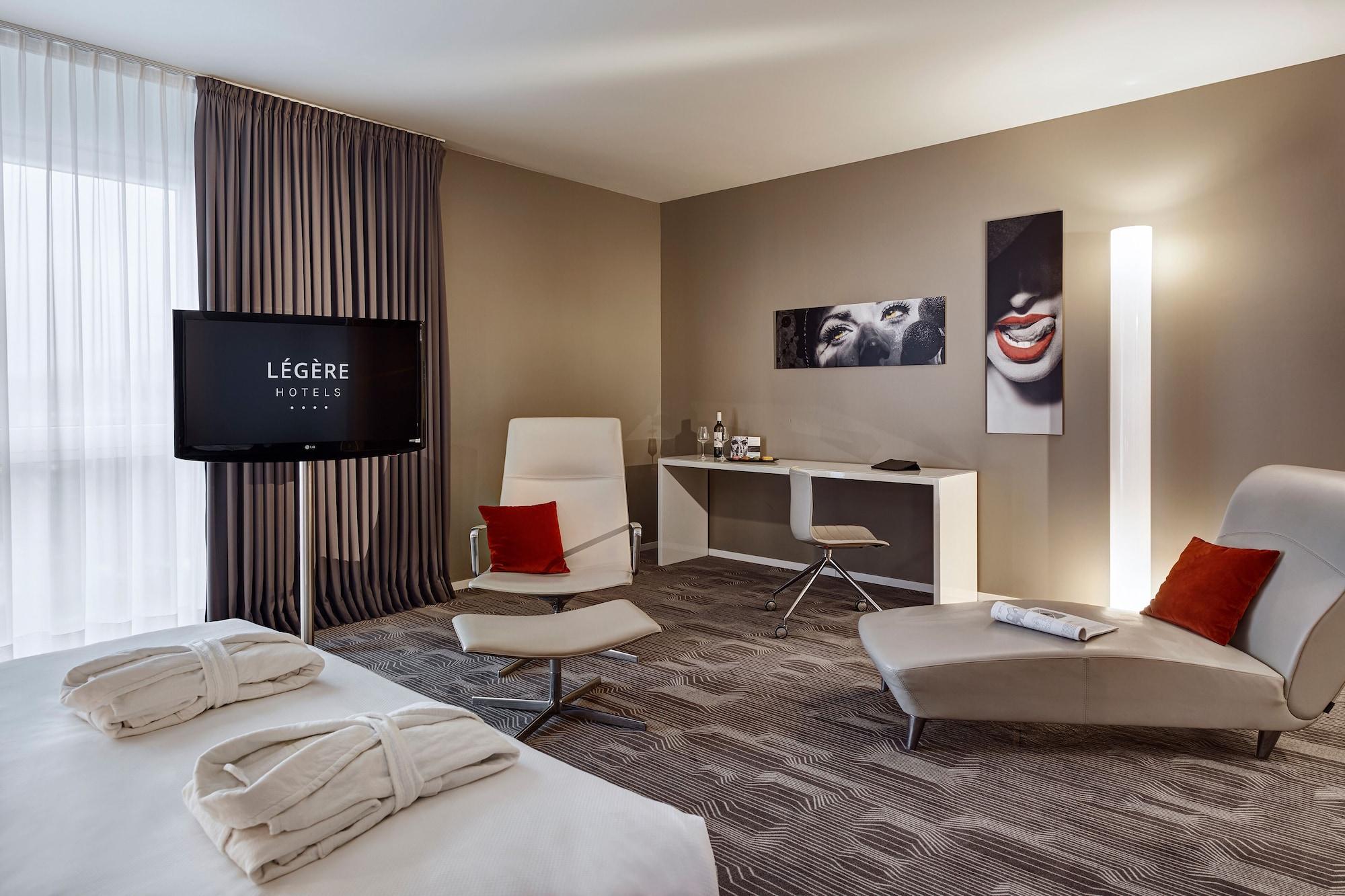 LÉGÈRE HOTEL Luxembourg Schuttrange Extérieur photo