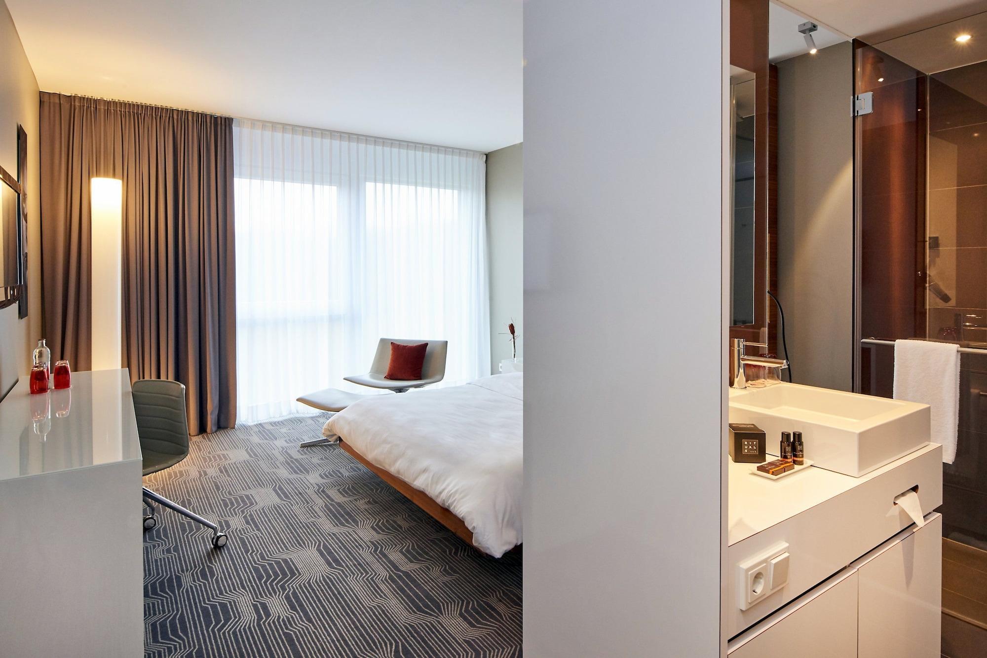 LÉGÈRE HOTEL Luxembourg Schuttrange Extérieur photo