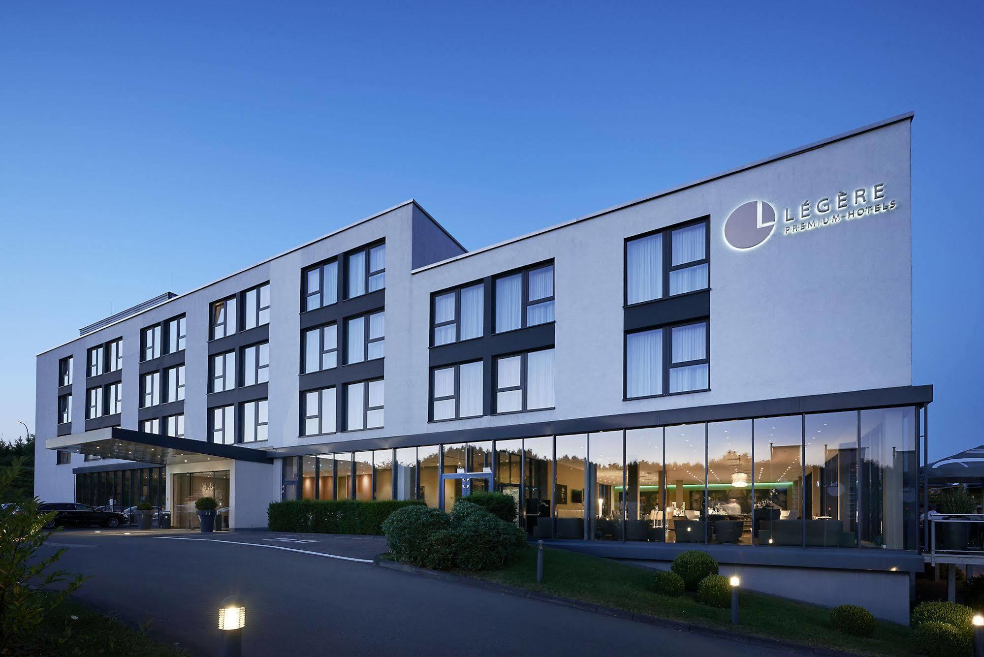 LÉGÈRE HOTEL Luxembourg Schuttrange Extérieur photo